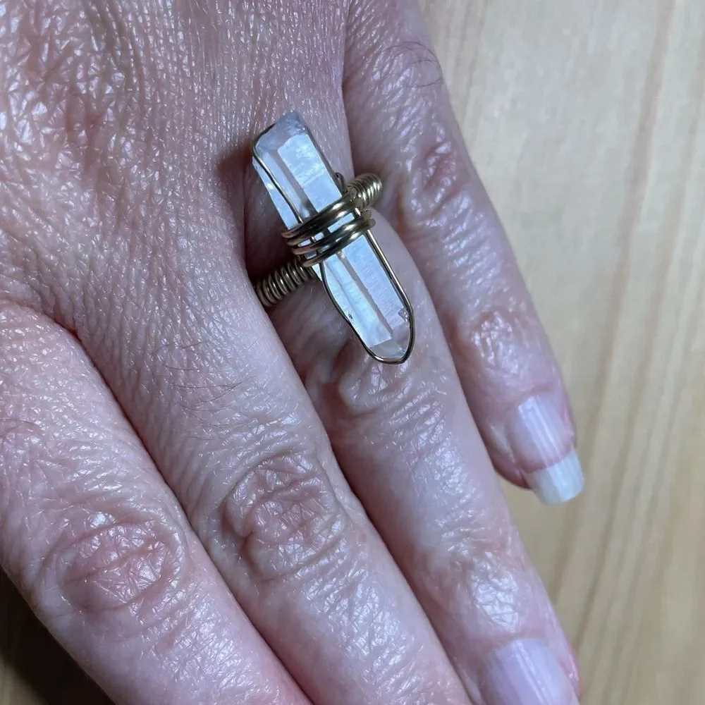 Crystal Quartz Point Gold Tone‎ Brass Ring 6.5